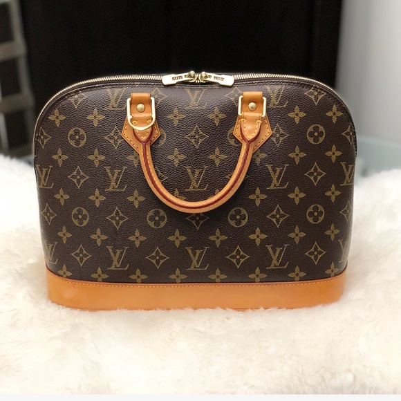 Louis Vuitton Handbags - ♥️Authentic Louis Vuitton Alma PM